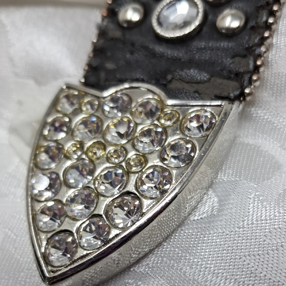 Genuine Leather Belt with Silver Accents - Picture 5 of 9